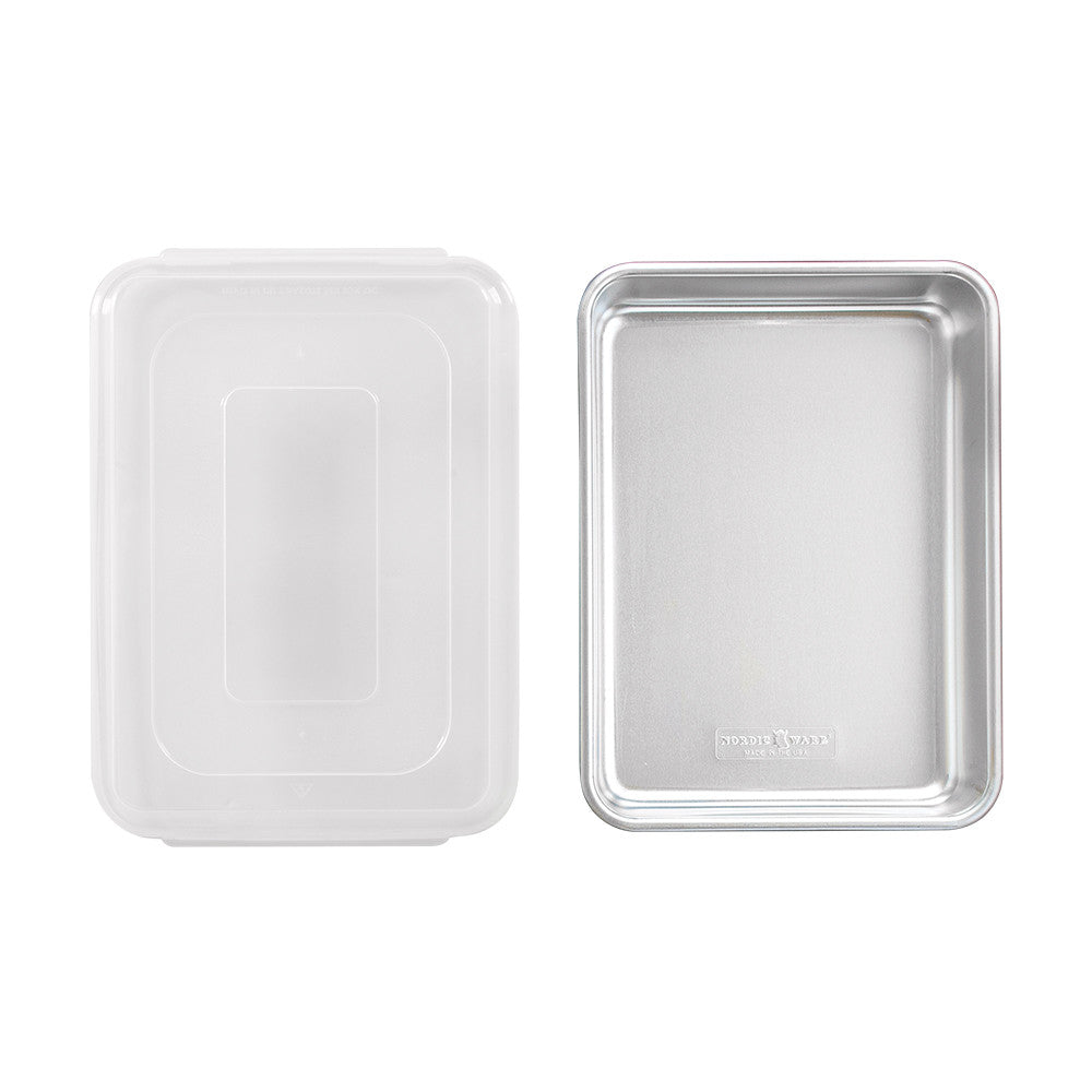 Nordic Ware Rectangular Cake Pan W/Lid