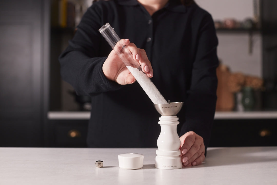 Cole & Mason London Salt Mill – White Acrylic