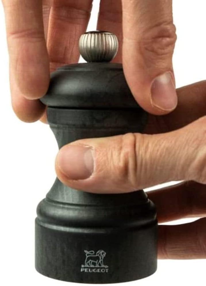 Peugeot Bistro Graphite Salt Mill – 10 cm