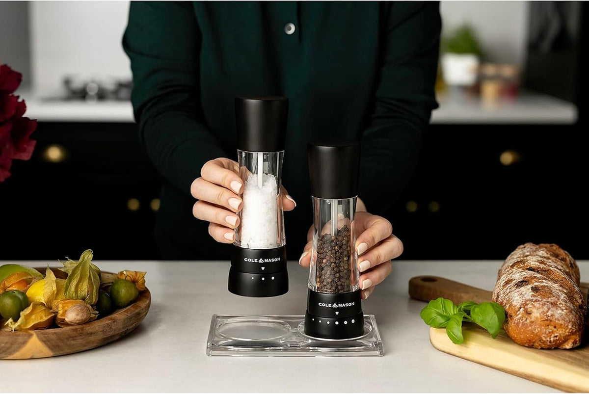 Cole & Mason Derwent Salt Mill – Matt Black