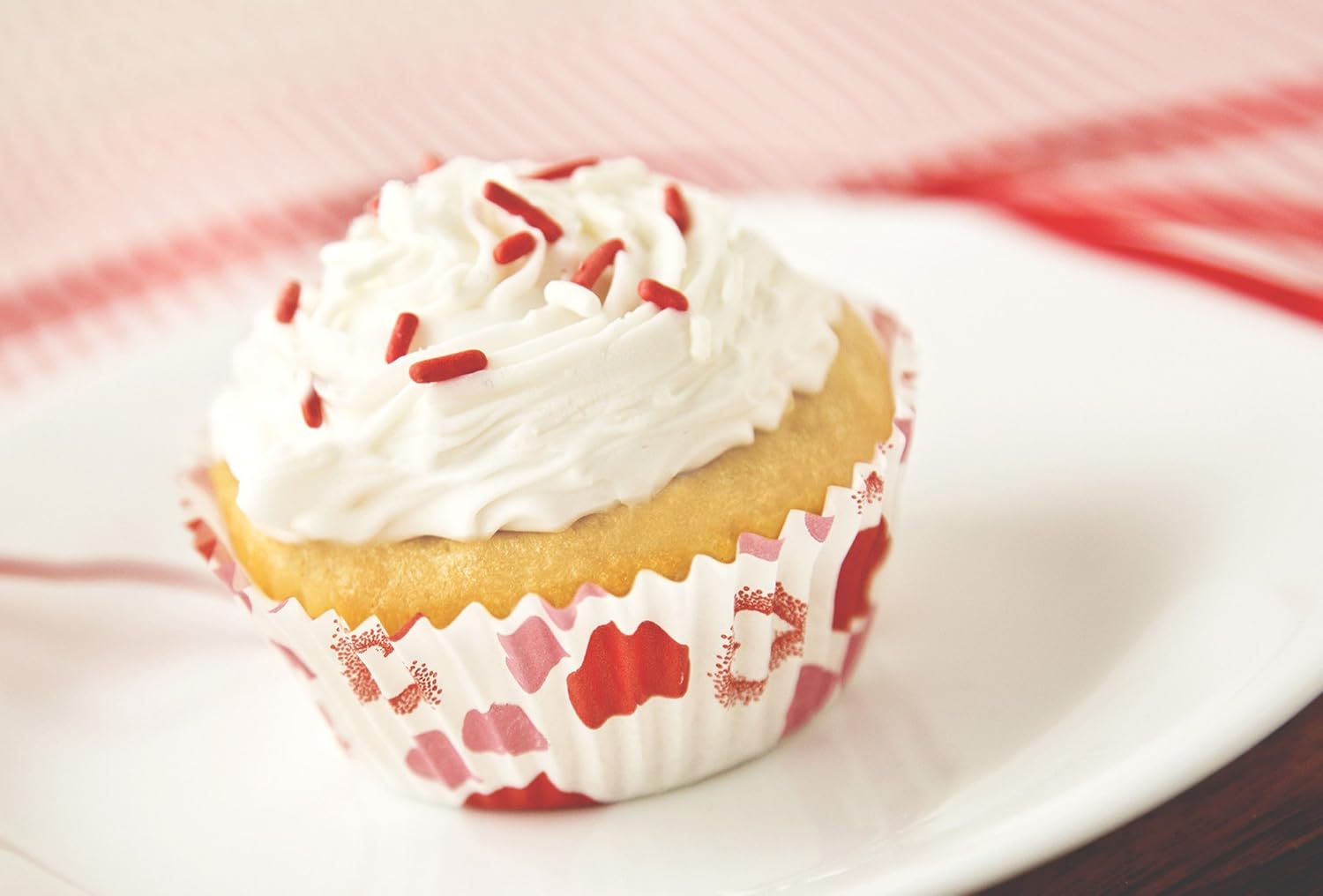 Fox Run Heart Bake Cups - 50 Pack