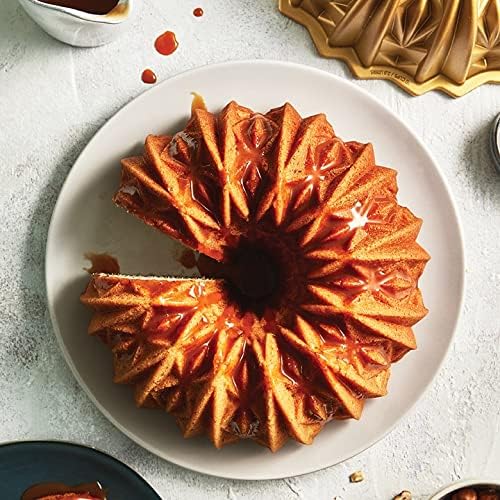 Nordic Ware Cut Crystal Bundt Pan
