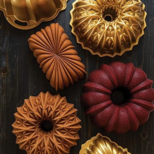 Nordic Ware Cut Crystal Bundt Pan