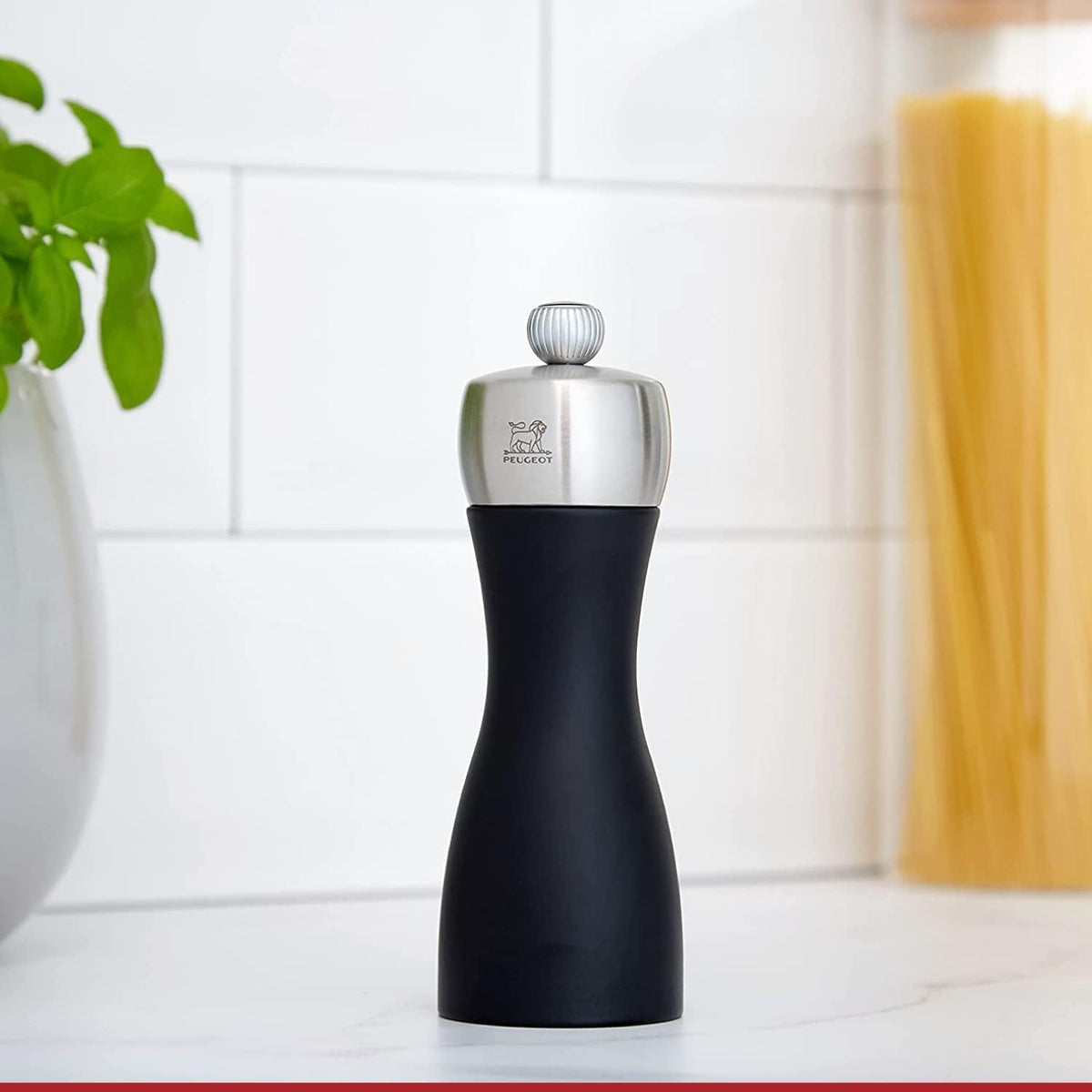 Peugeot Fidji Graphite Salt Mill – 15 cm