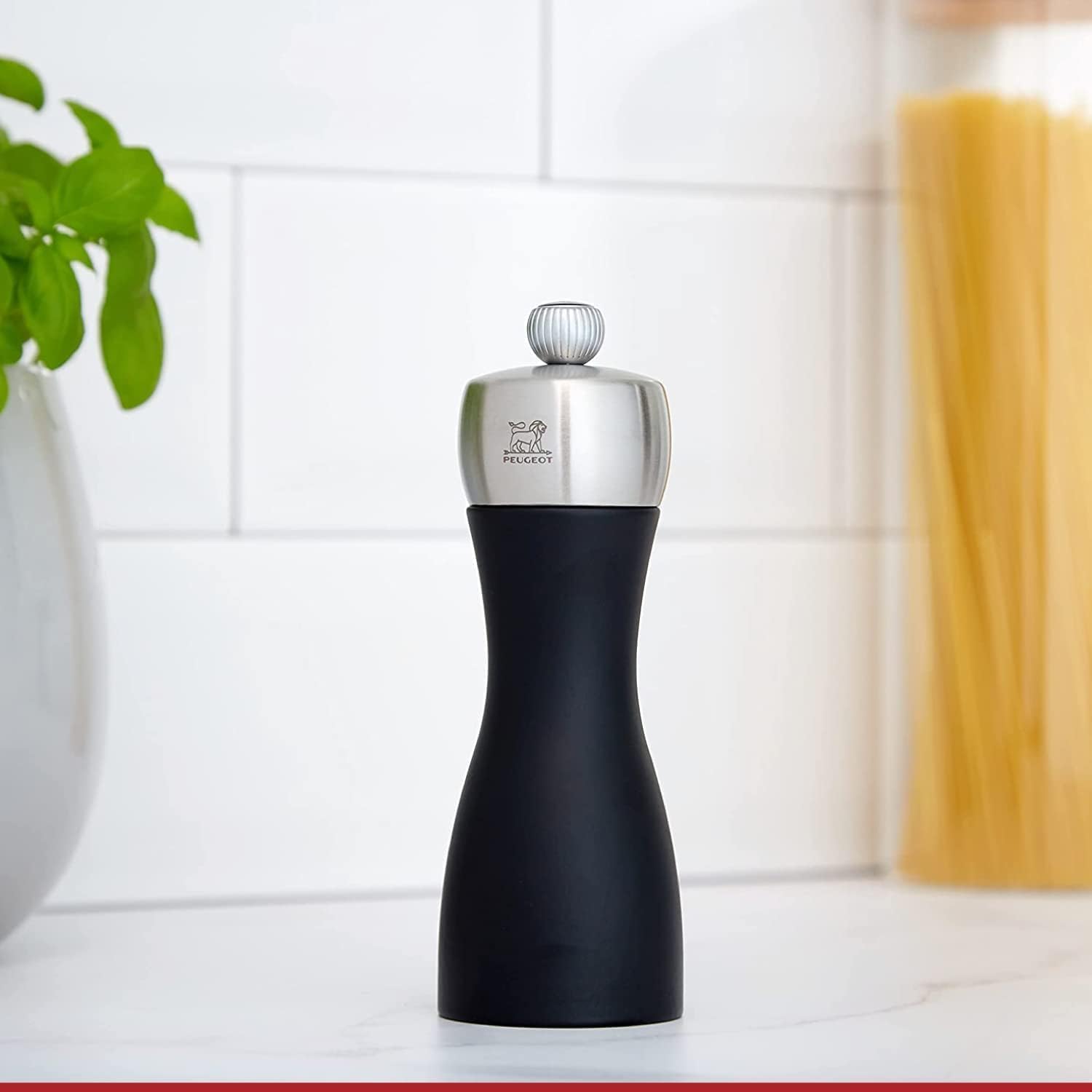 Peugeot Fidji Graphite Salt Mill – 15 cm