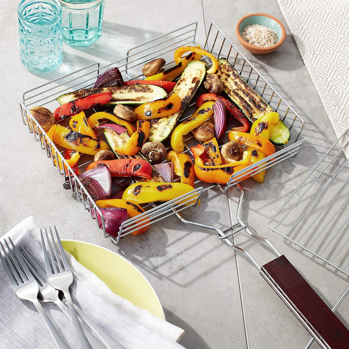 Outset Grill Basket with Rosewood Handle 25"