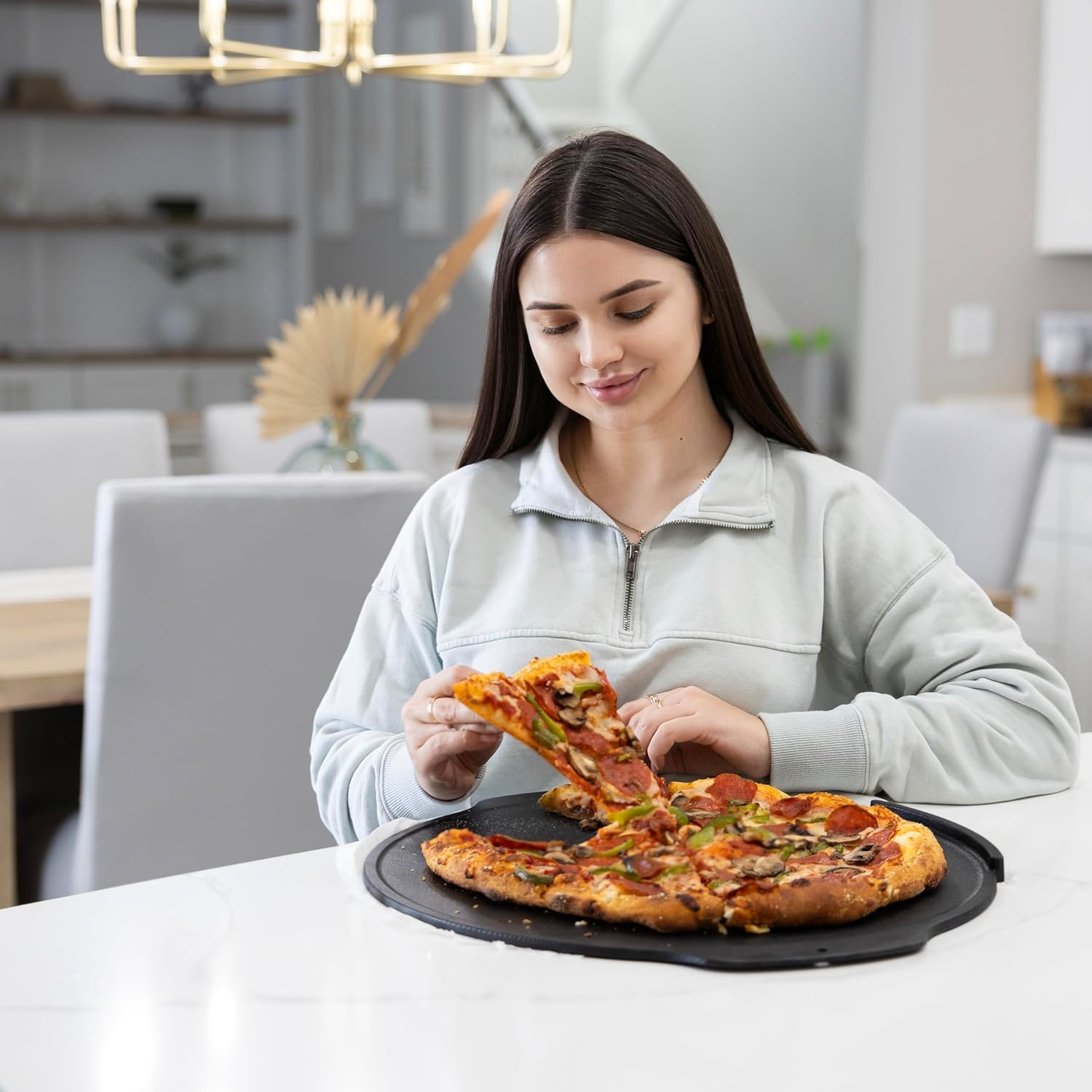 Outset Cast Iron Pizza Skillet Round