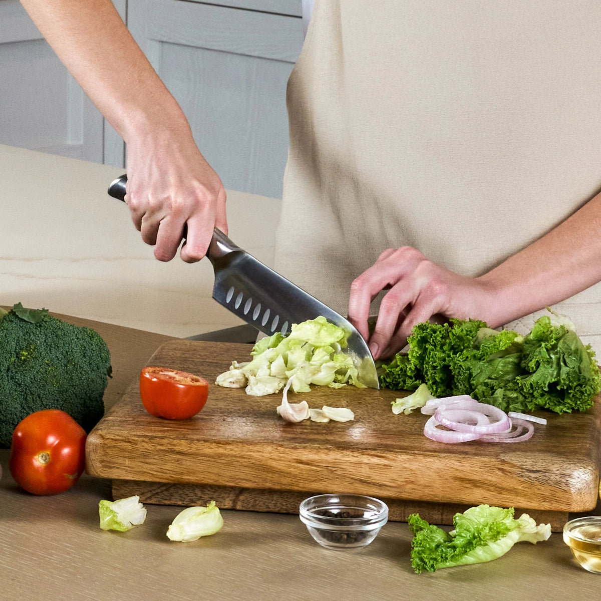 Zyliss Comfort Pro Santoku Knife – 7.28" / 18.5 cm