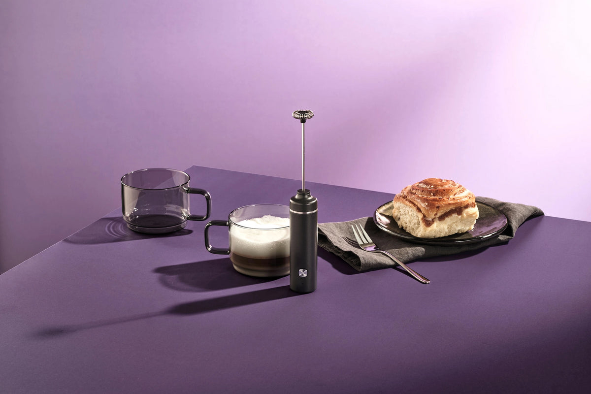 AdHoc Moro Electric USB Milk & Sauce Frother – Dark Grey