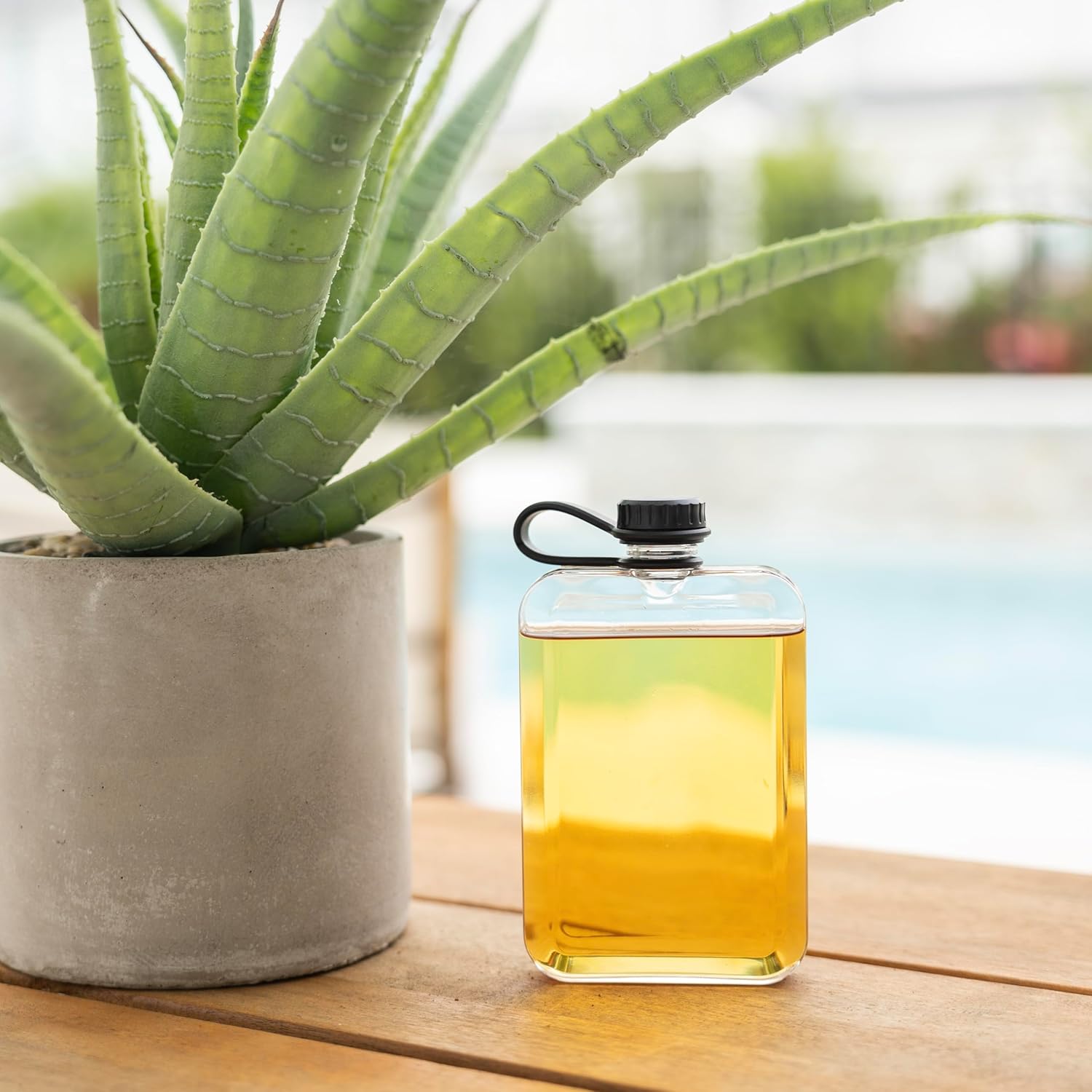 Outset Travel Flask 8.8 fl oz