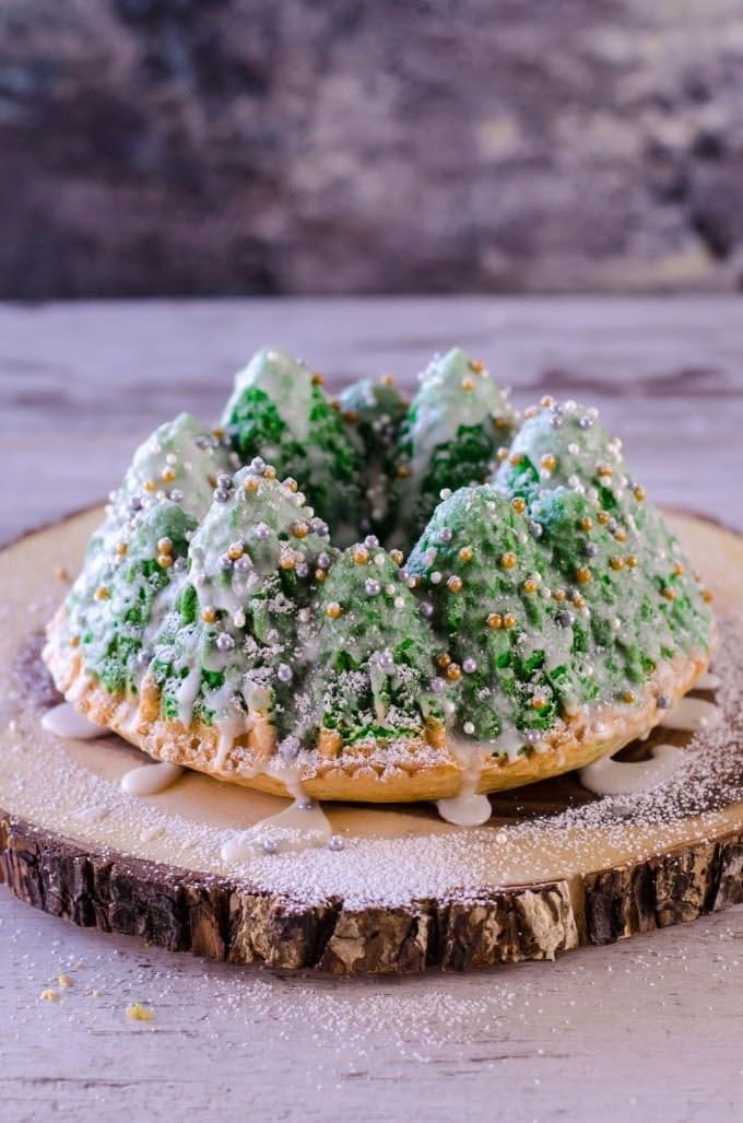 Nordic Ware Pine Forest Bundt Pan