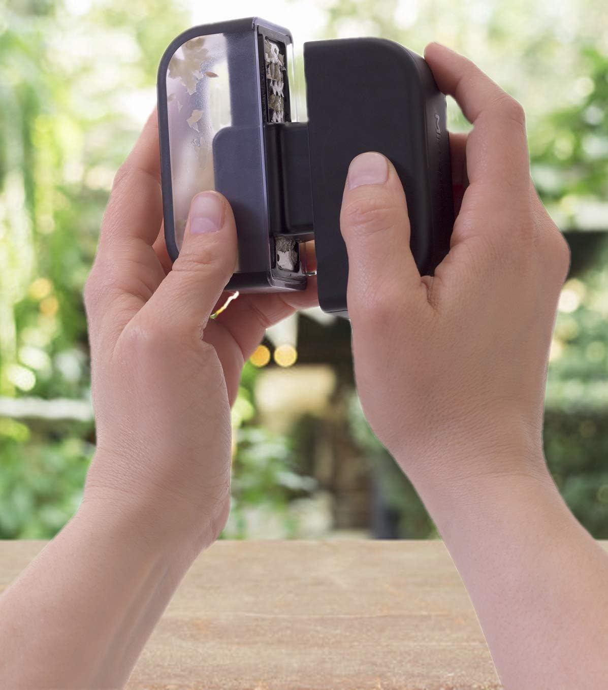 Microplane Garlic Slicer & Mincer by Kitchen Niche