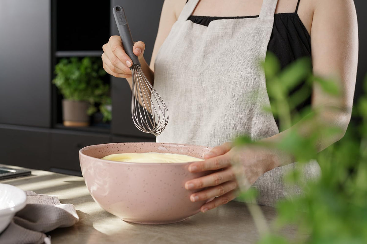 Zyliss Balloon Whisk – Large by Kitchen Niche