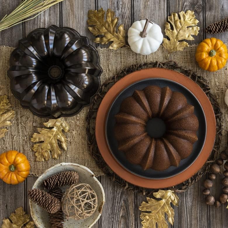 Nordic Ware Original Cast Bundt Cake Pan