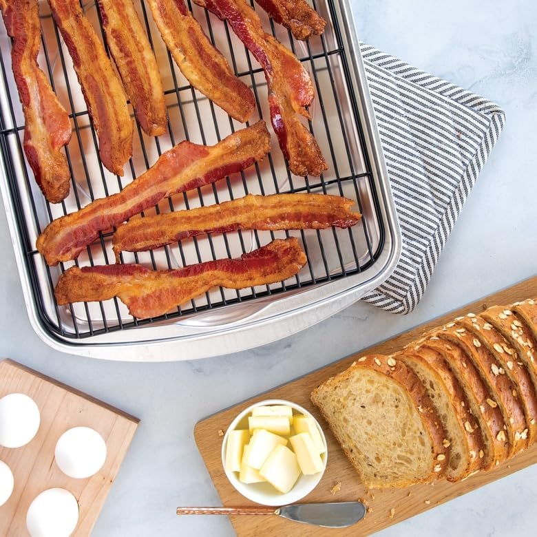 Nordic Ware Oven Crisp Bacon Pan