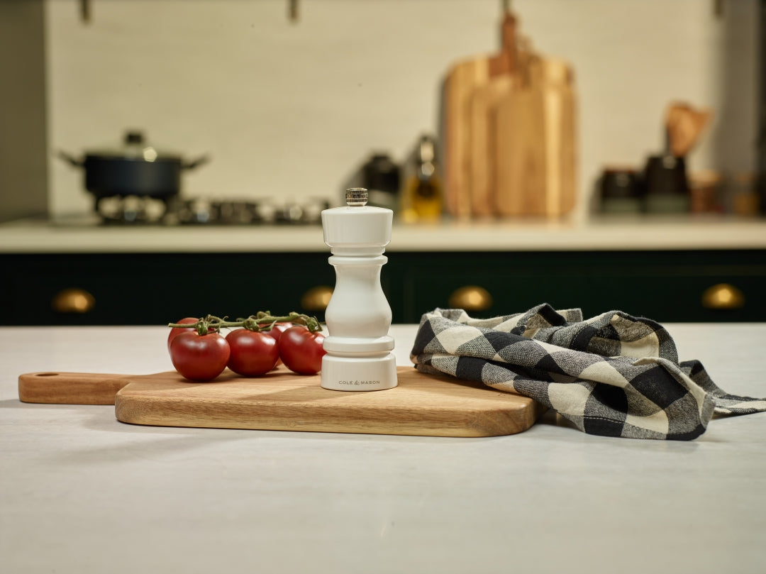 Cole & Mason London Salt Mill – White Acrylic