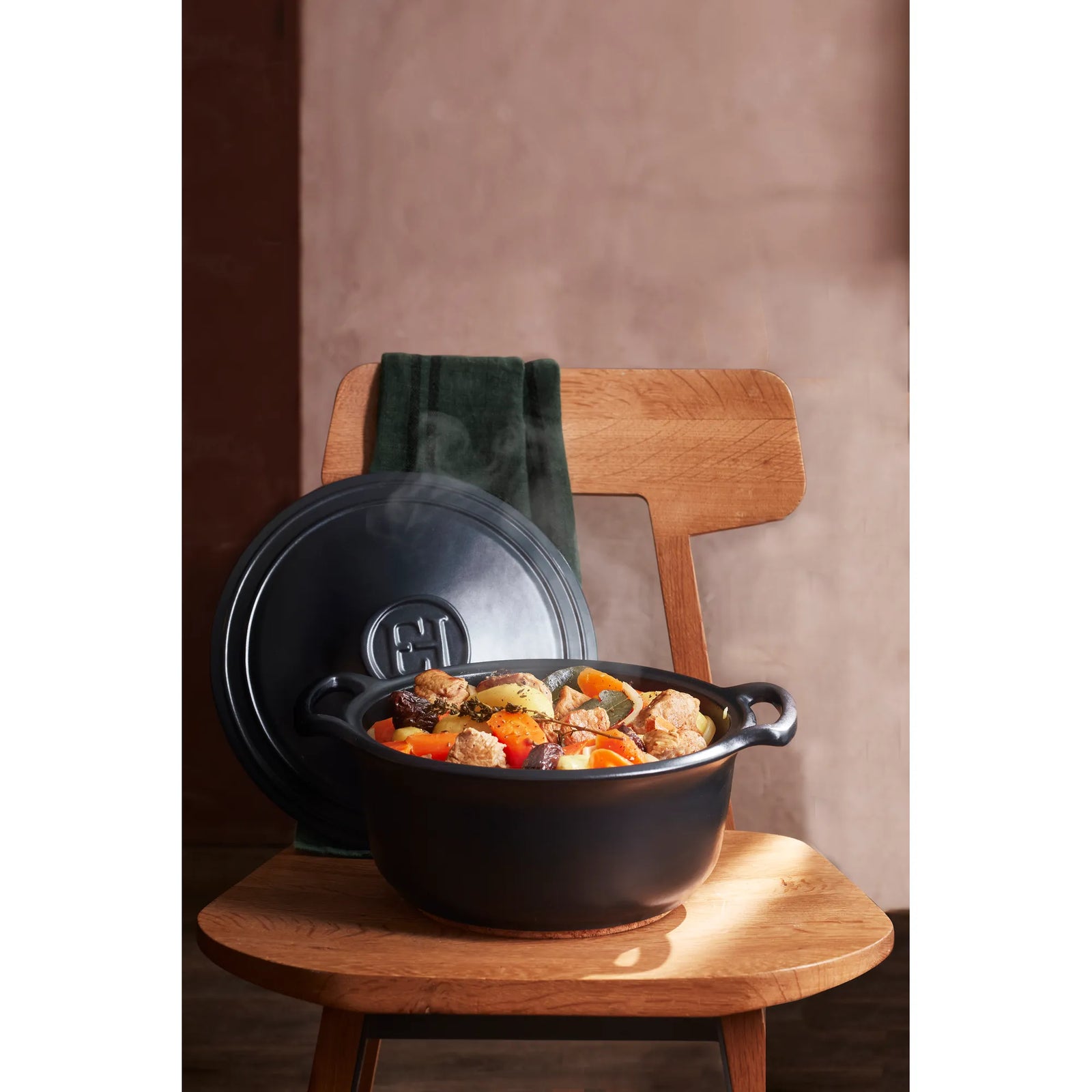 Emile Henry Sublime+ Round Casserole – Slate – 3 L