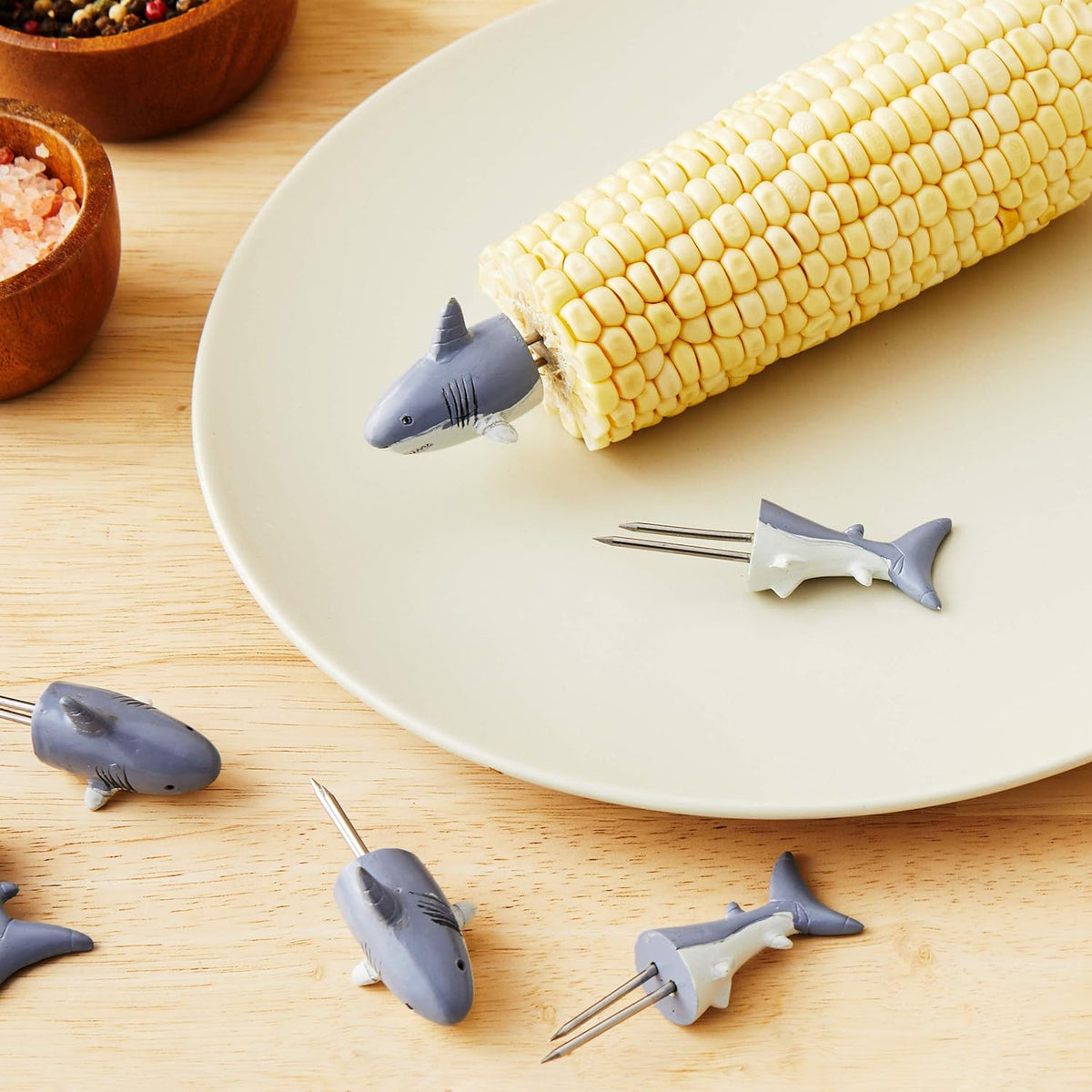 Outset Set of 8 Shark Corn Holders
