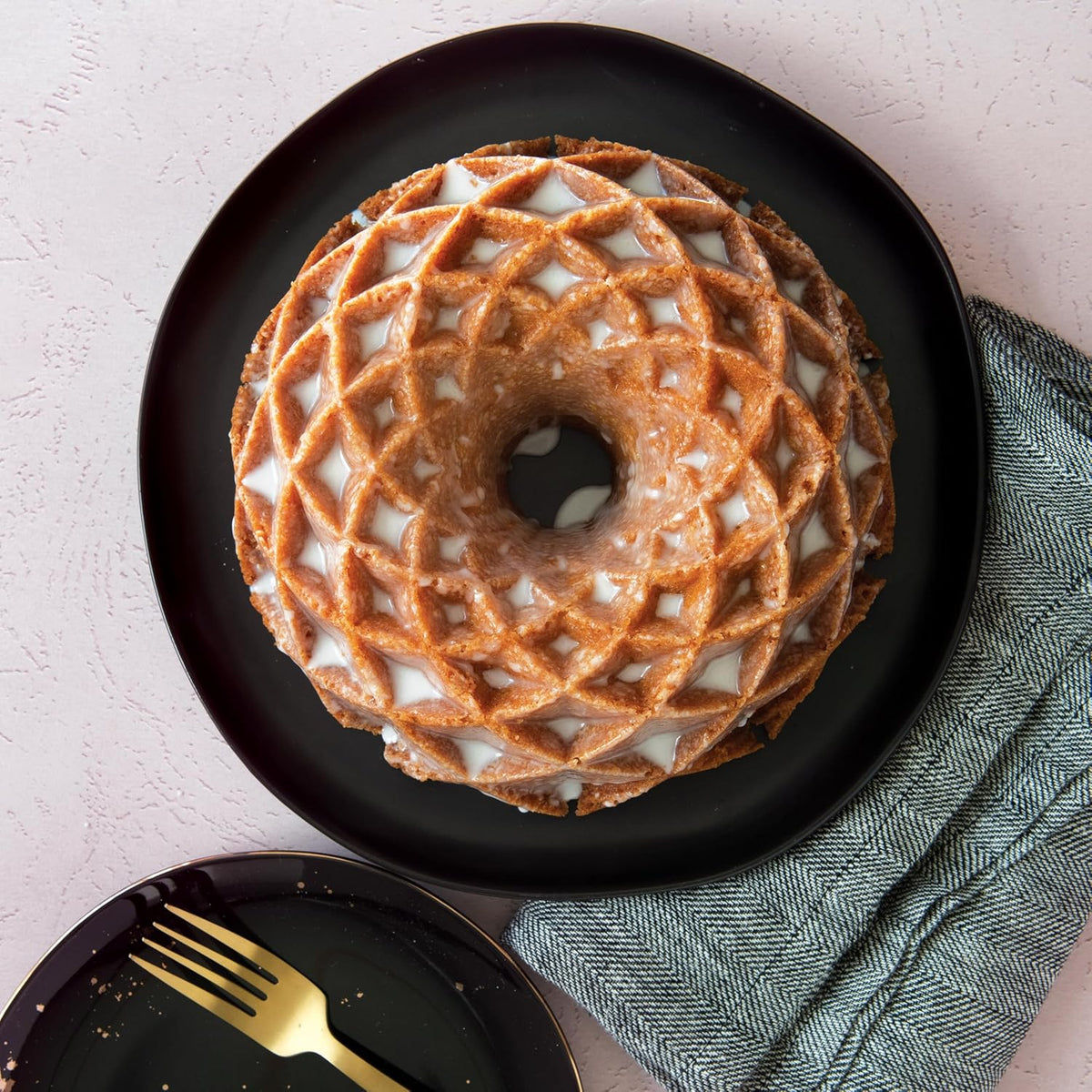 Nordic Ware Jubilee Bundt Pan