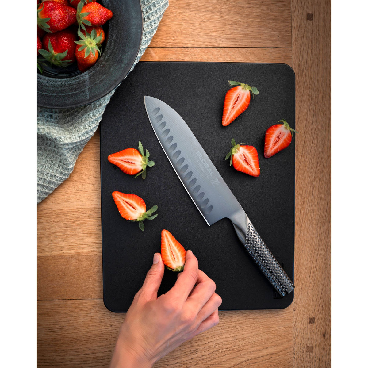 GLOBAL GZ80 Santoku Knife – 18 cm