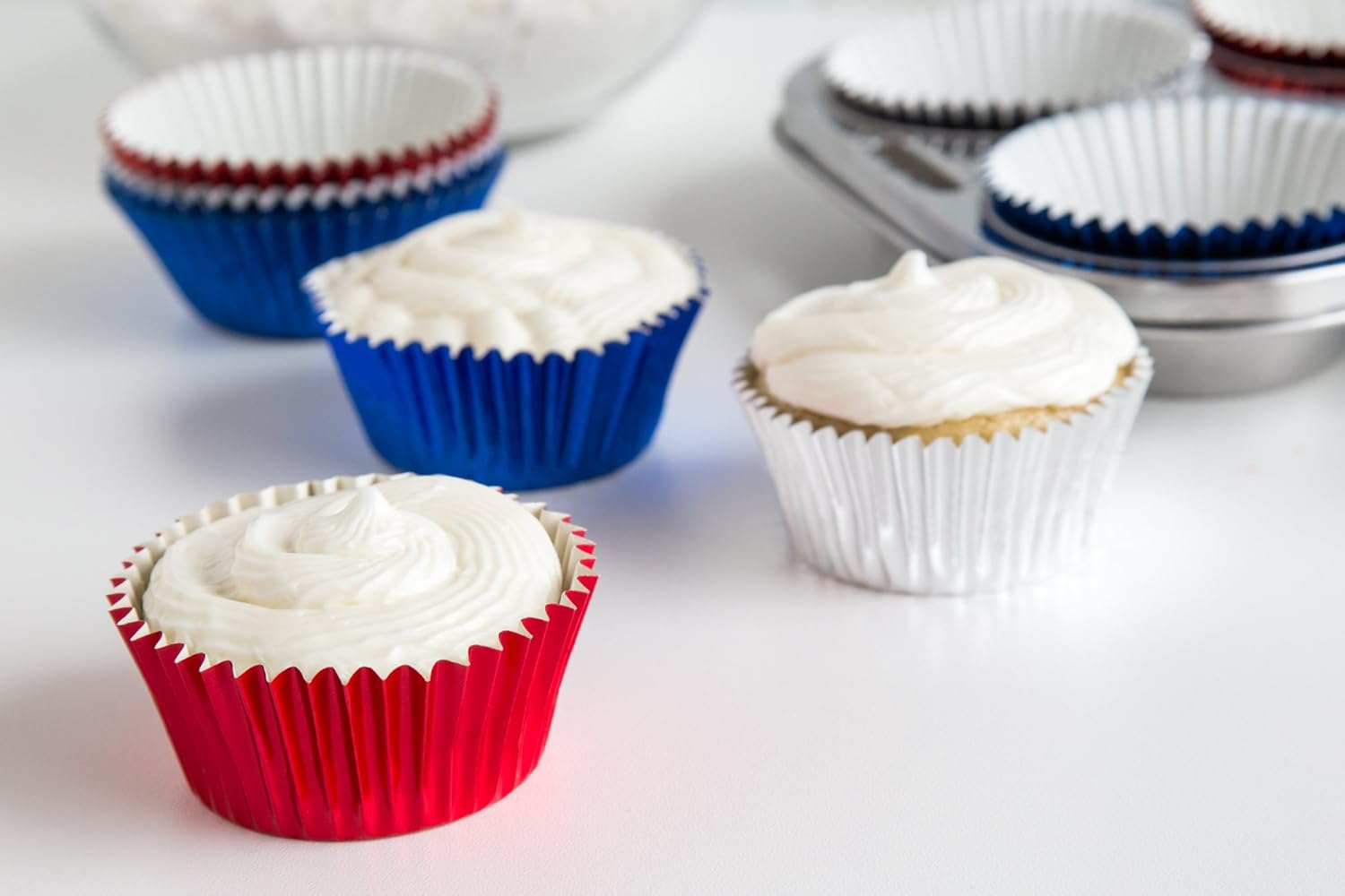 Fox Run Patriot Foil Baking Cup Set of 45