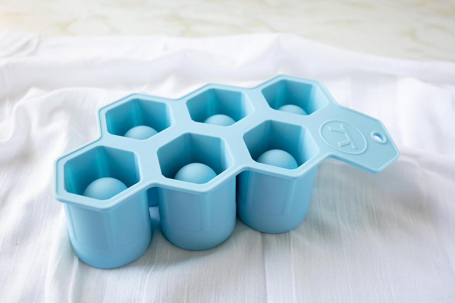 Outset Hexagon Ice Shot Mold