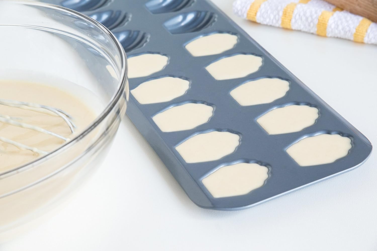 Fox Run 20-Mold Madeleine Pan