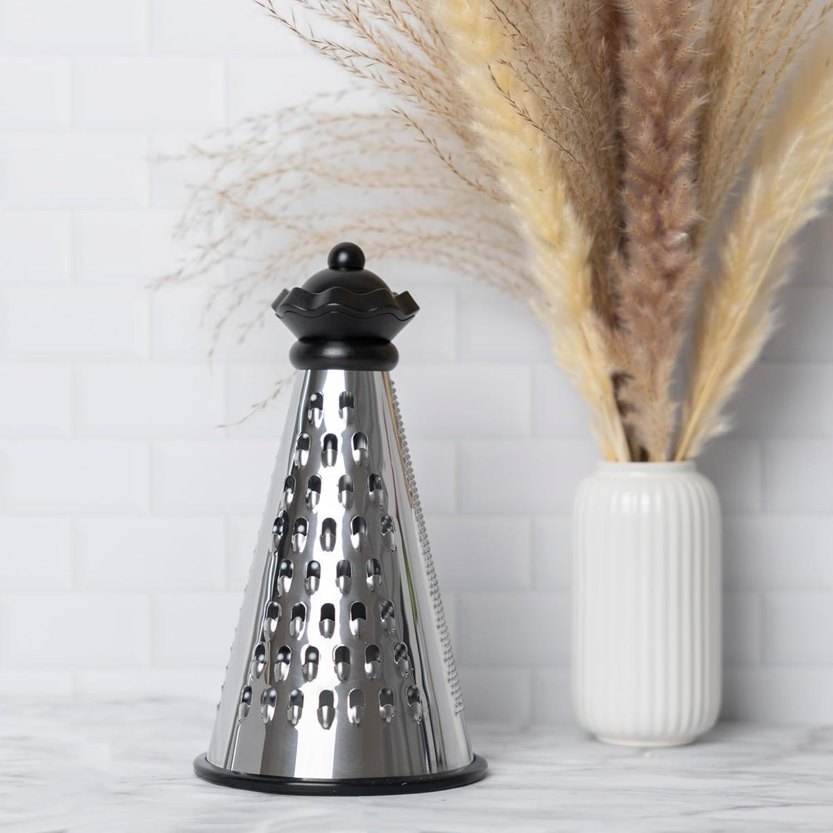 Pundit Chess Grater Queen Cheese Grater