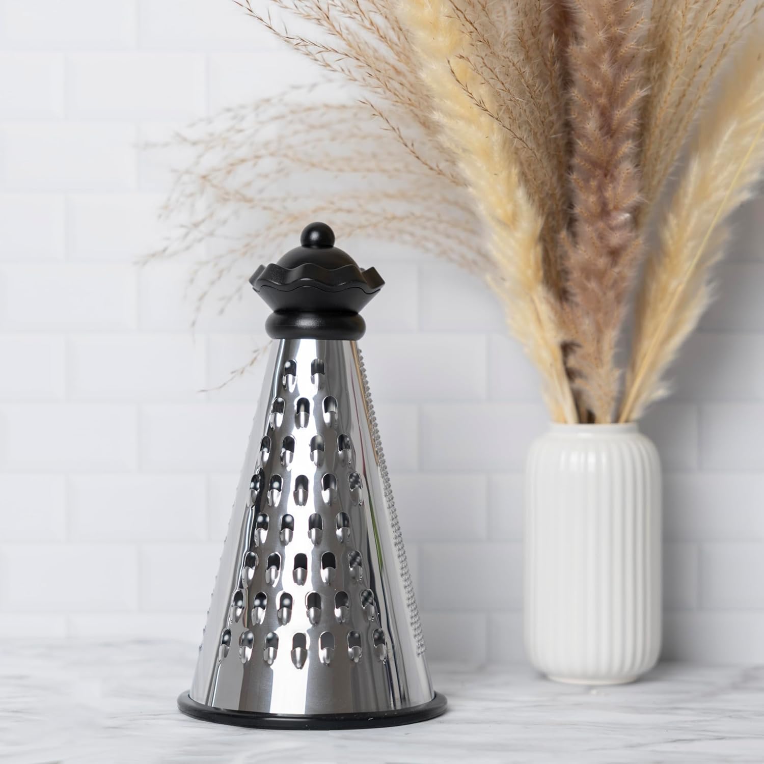 Pundit Chess Grater Queen Cheese Grater