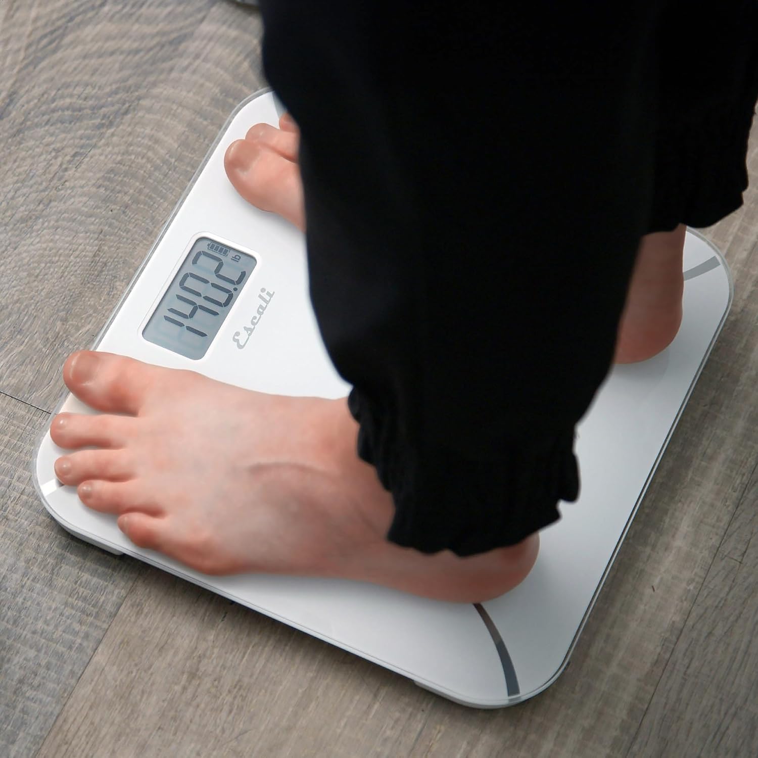 Escali Kinetic Bathroom Scale – White