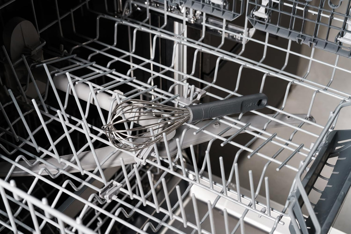 Zyliss Balloon Whisk – Medium by Kitchen Niche