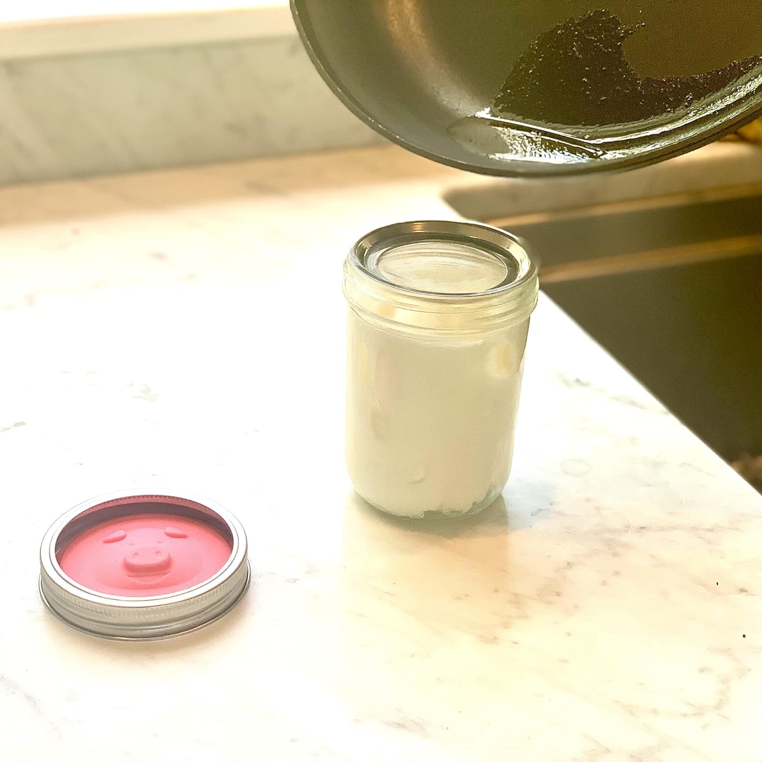 Jarware Silicone Bacon Grease Saver Mason Jar Lid with Strainer