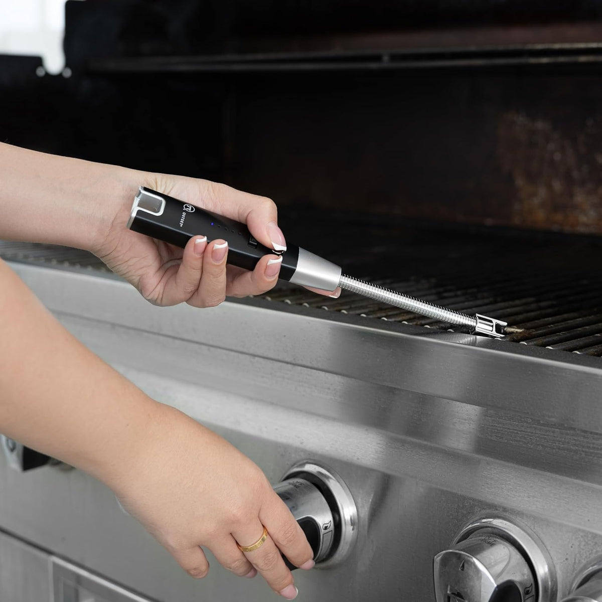 Outset USB Rechargeable Grill Lighter