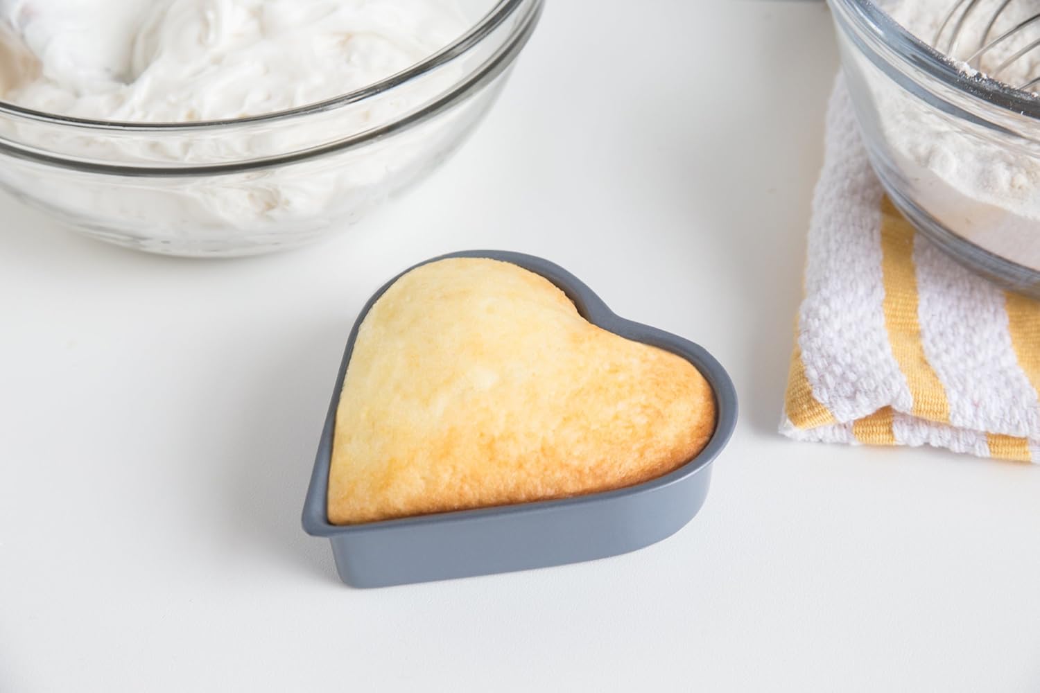 Fox Run Mini Heart Cake Pan