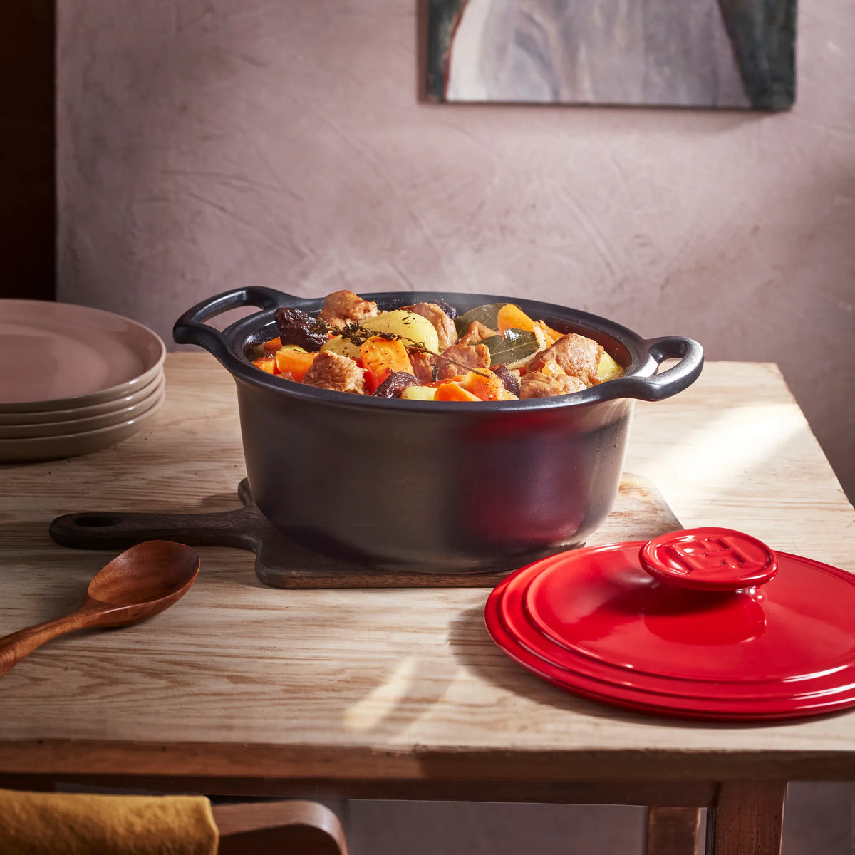 Emile Henry Sublime+ Round Casserole – Burgundy Red – 5.5 L