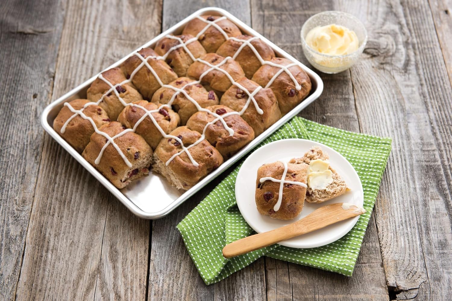 Nordic Ware Bakers Quarter Sheet W/O Lid