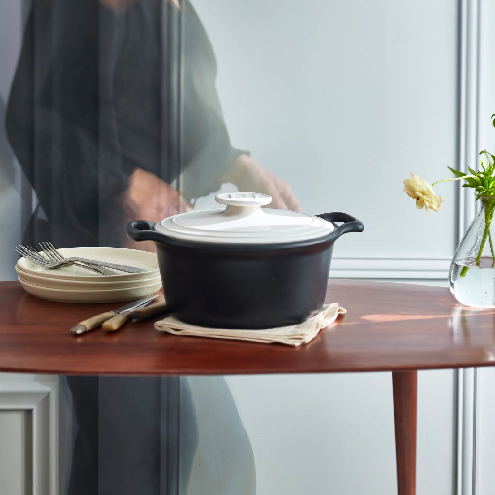 Emile Henry Sublime+ Round Casserole – Slate and White – 5.5 L