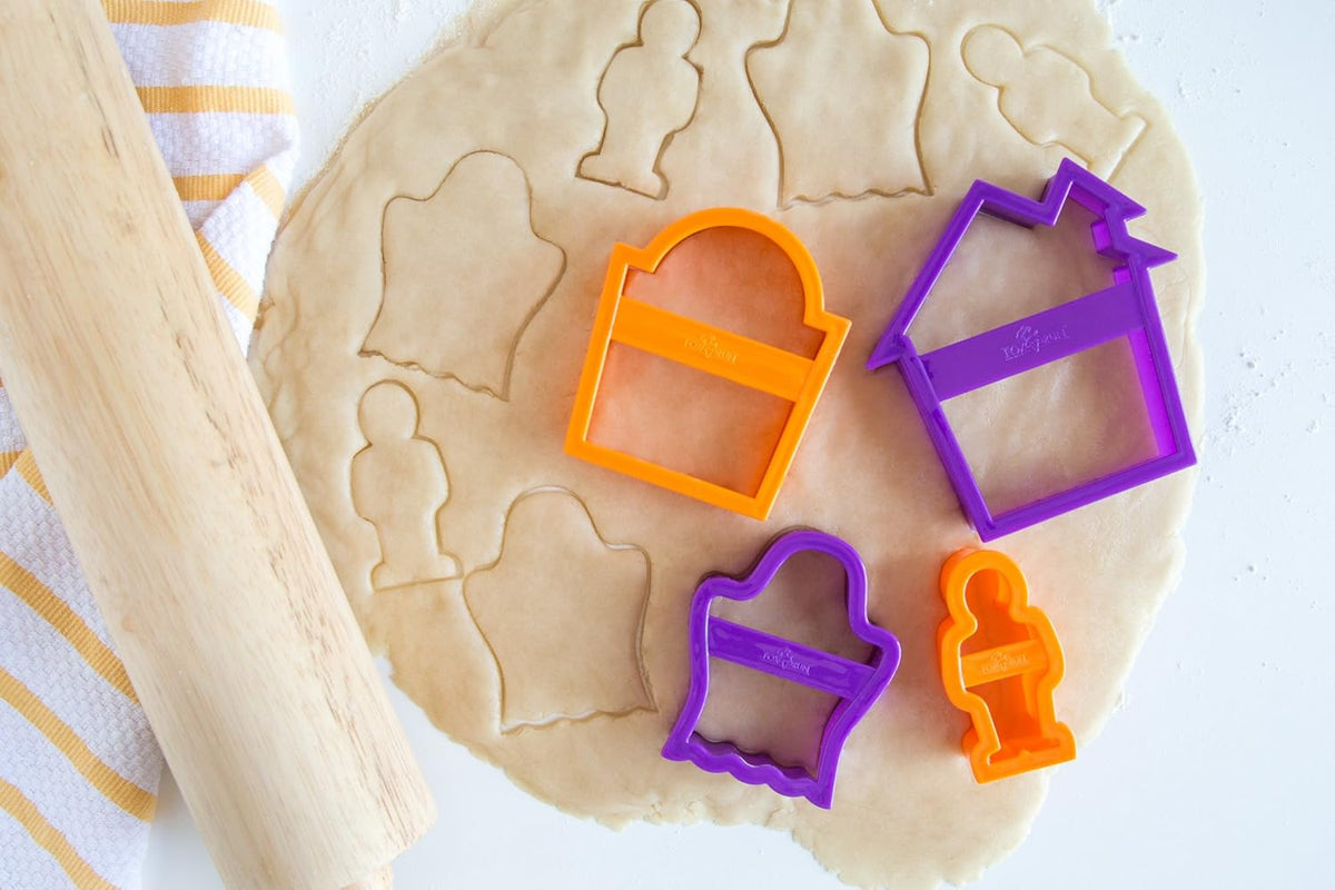 Fox Run Haunted House Halloween Cookie Cutter Set