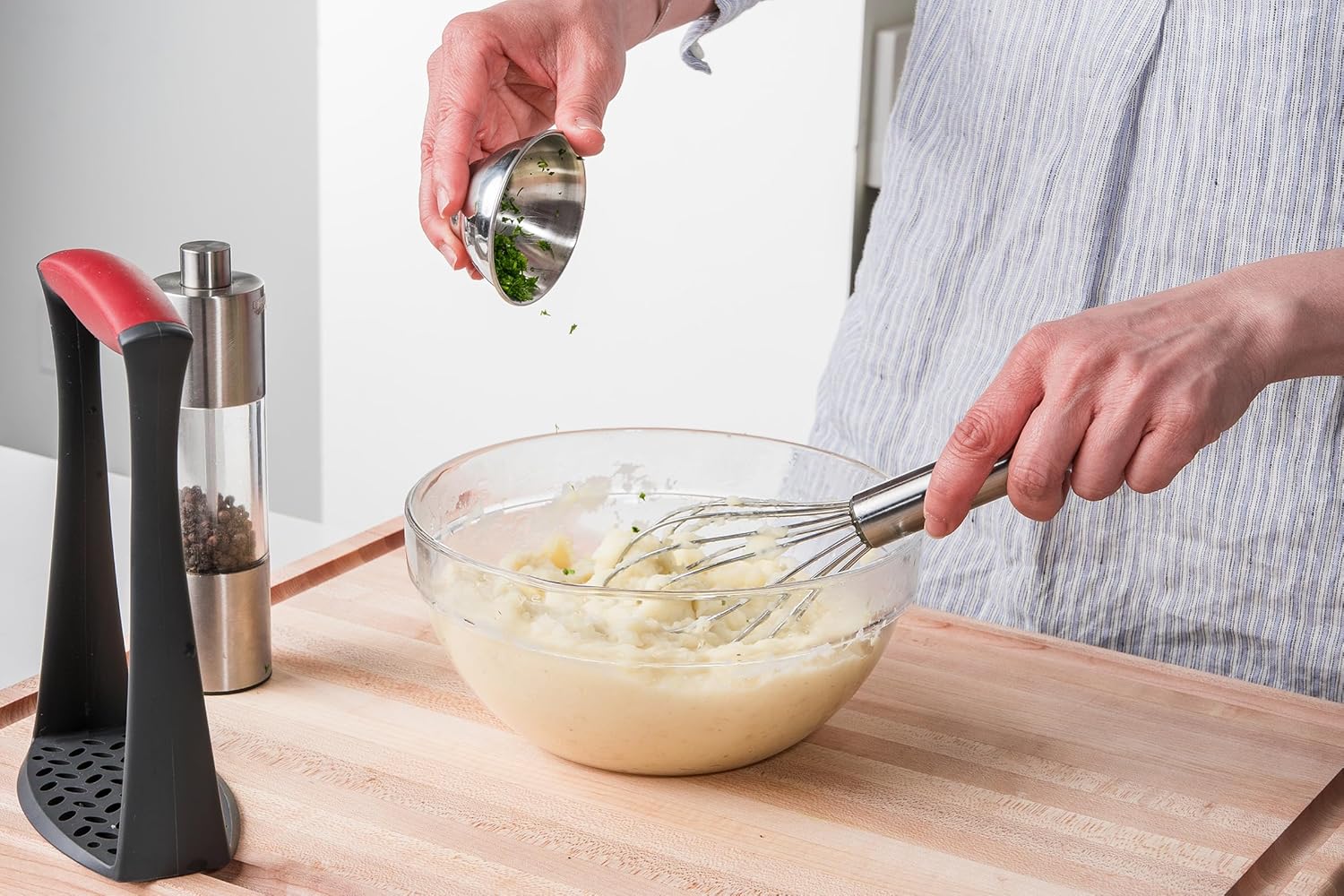 Cuisipro Balloon Whisk (7 Wires) – 8" / 20 cm – Stainless Steel Cuisipro by Kitchen Niche