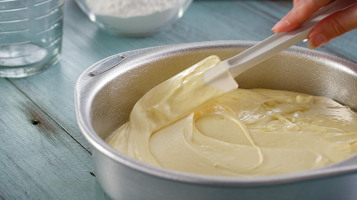 Doughmakers Round Cake Pan