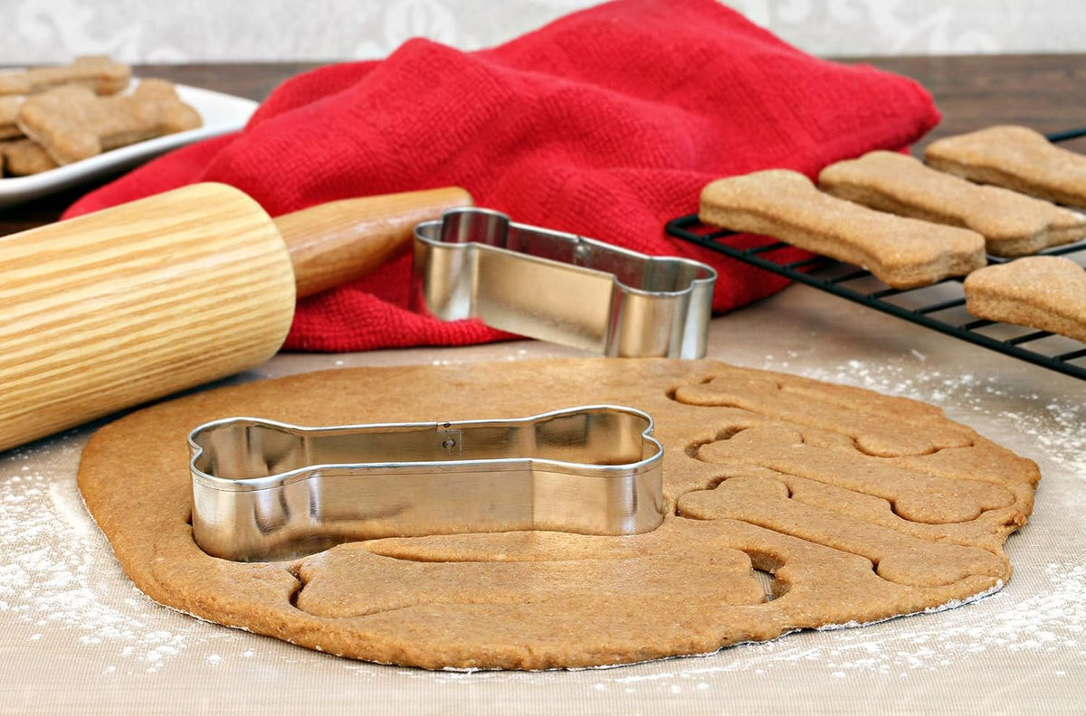 Fox Run Dog Bone Cookie Cutter Set