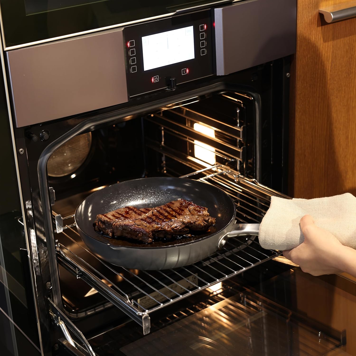 Zyliss Ultimate Pro Fry Pan – Ø 28 cm by Kitchen Niche