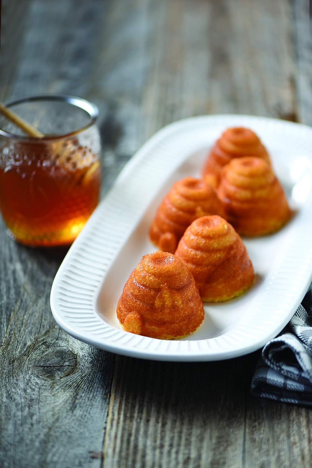 Nordic Ware Beehive Cakelet Pan