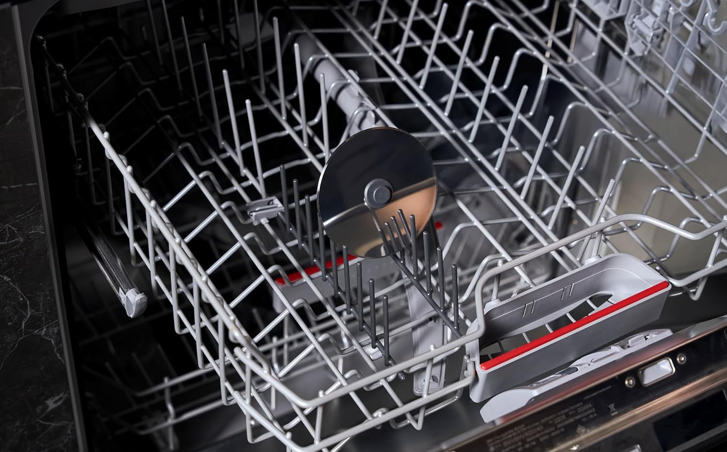 Zyliss Pizza Wheel – Palm Held