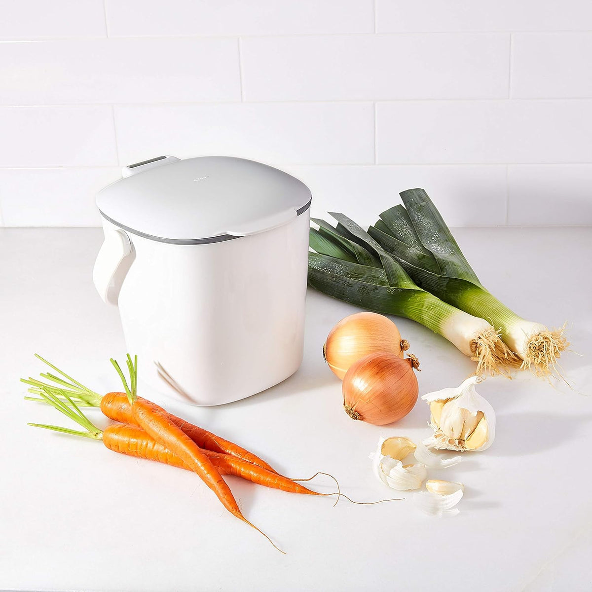 OXO Good Grips Compost Bin 2.8L White