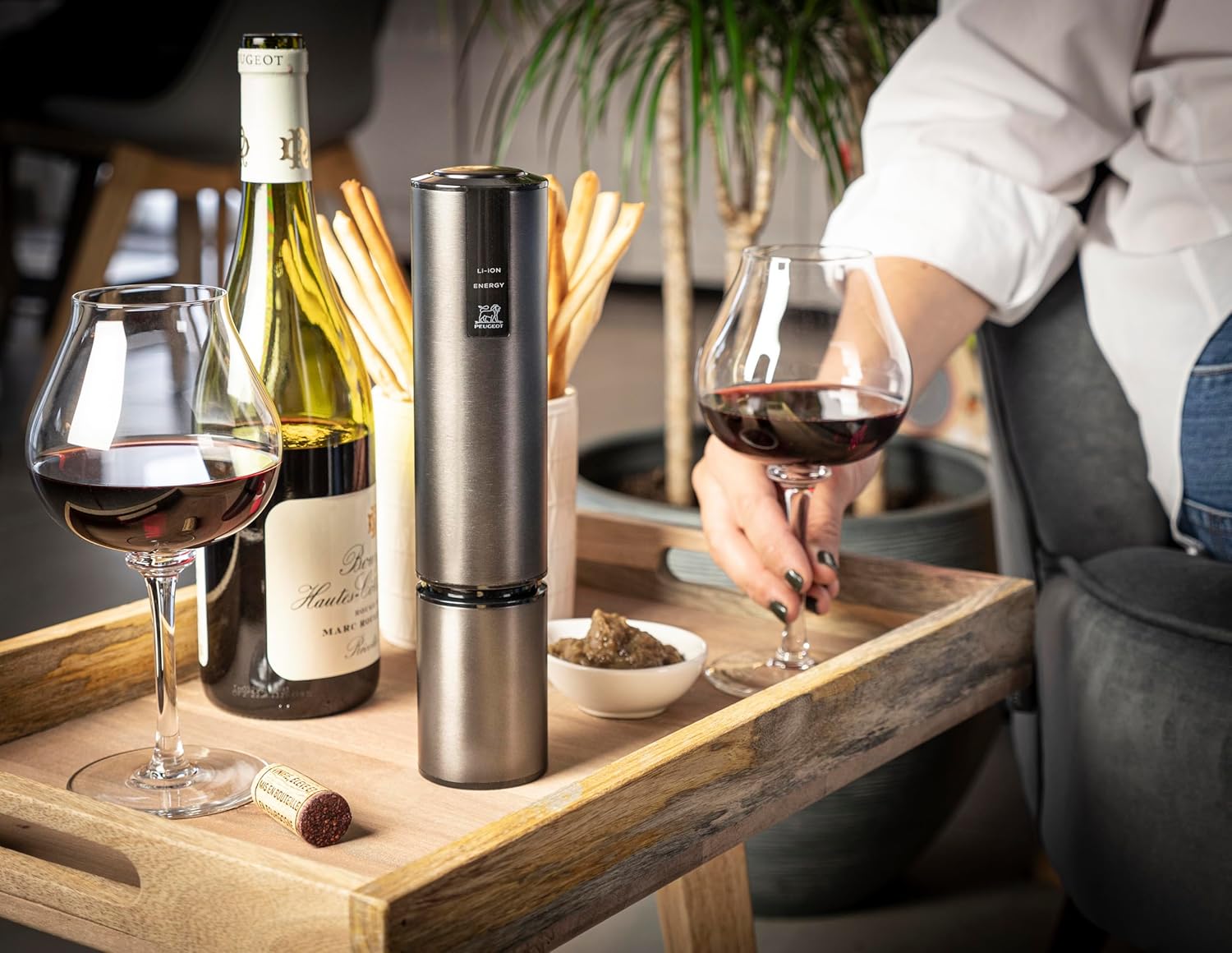 Peugeot Elis Touch Electric Rechargeable Corkscrew Carbone