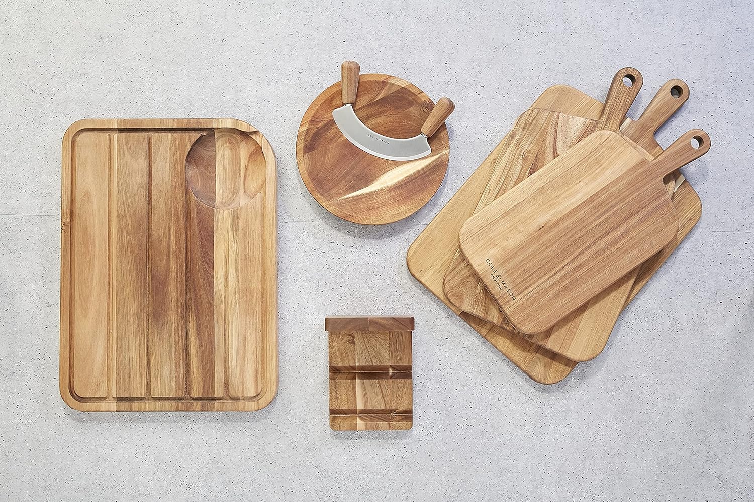 Cole & Mason Ashden Mezzaluna with Acacia Board – Ø 9.5" / 24.1 cm