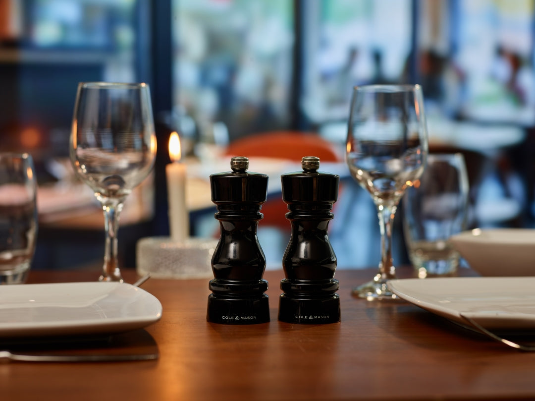 Cole & Mason London Salt & Pepper Mill Gift Set – Black Acrylic