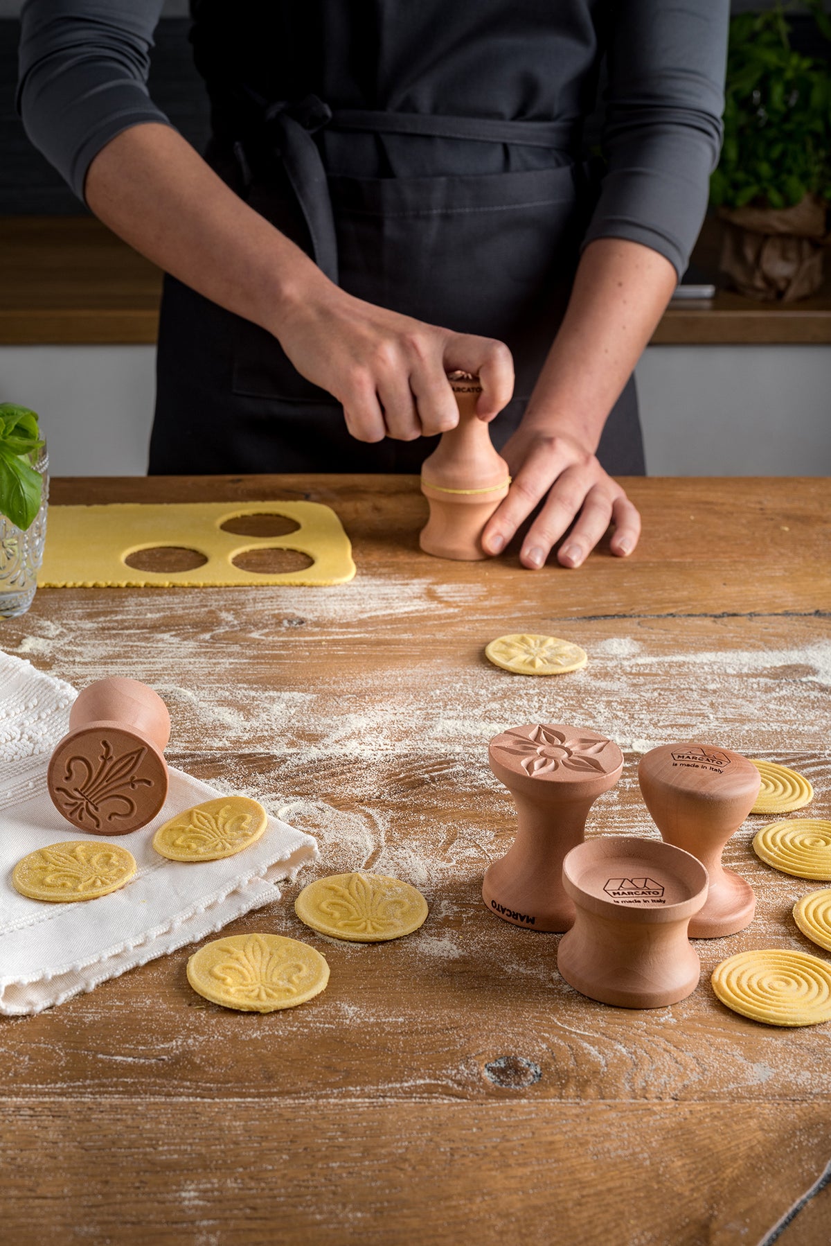 Marcato Corzetto Stamp – Base Cut + Spiral Traditional Pasta Tool