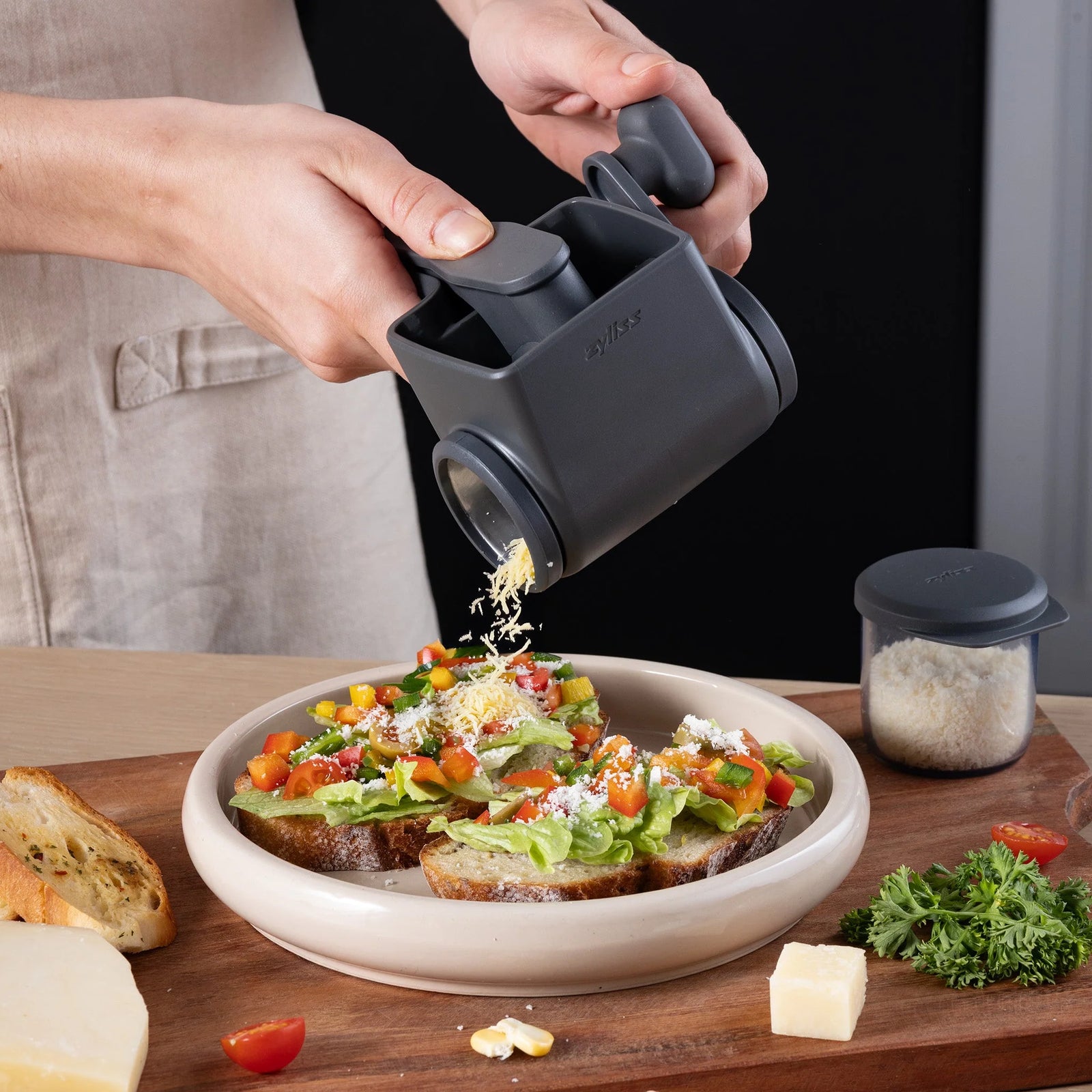Zyliss Professional Cheese Grater Set